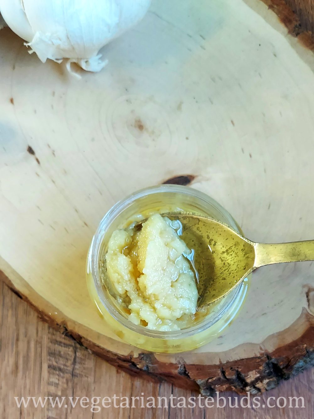 make and store garlic paste for up to 6 months